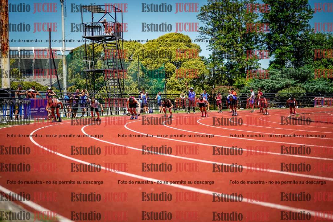 Fotos de los 150 m llanos de varones