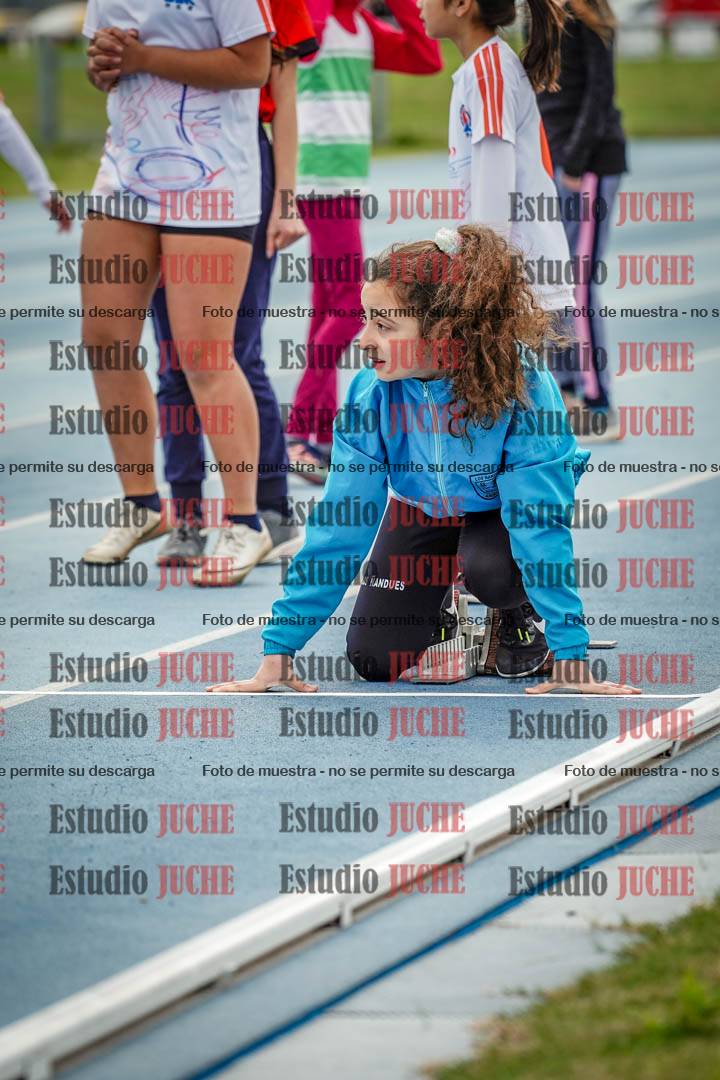 Fotos de los 50 m llanos de mujeres - U12