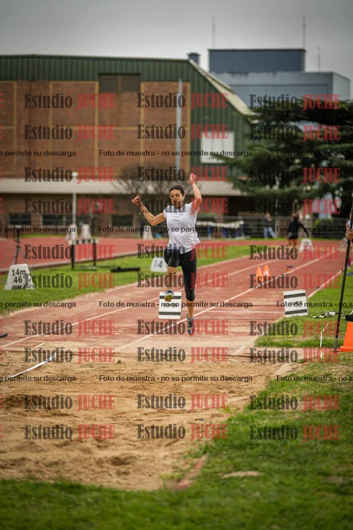 Fotos del salto triple de mujeres y varones - todas las tablas