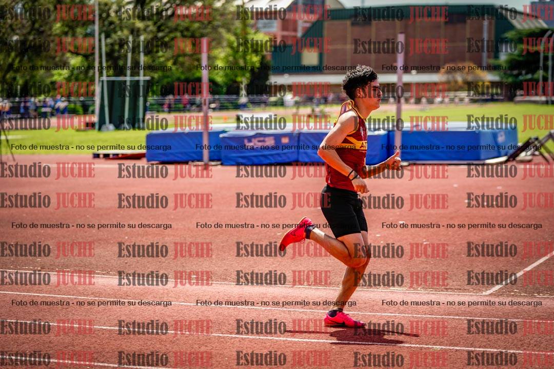 Fotos de los 400 m llanos de varones