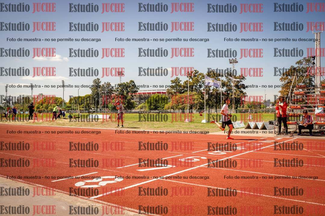 Fotos de los 400 m llanos de varones