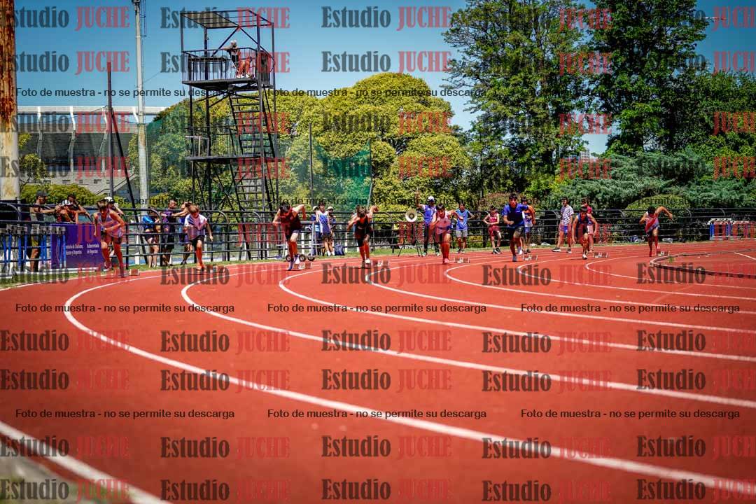 Fotos de los 150 m llanos de varones