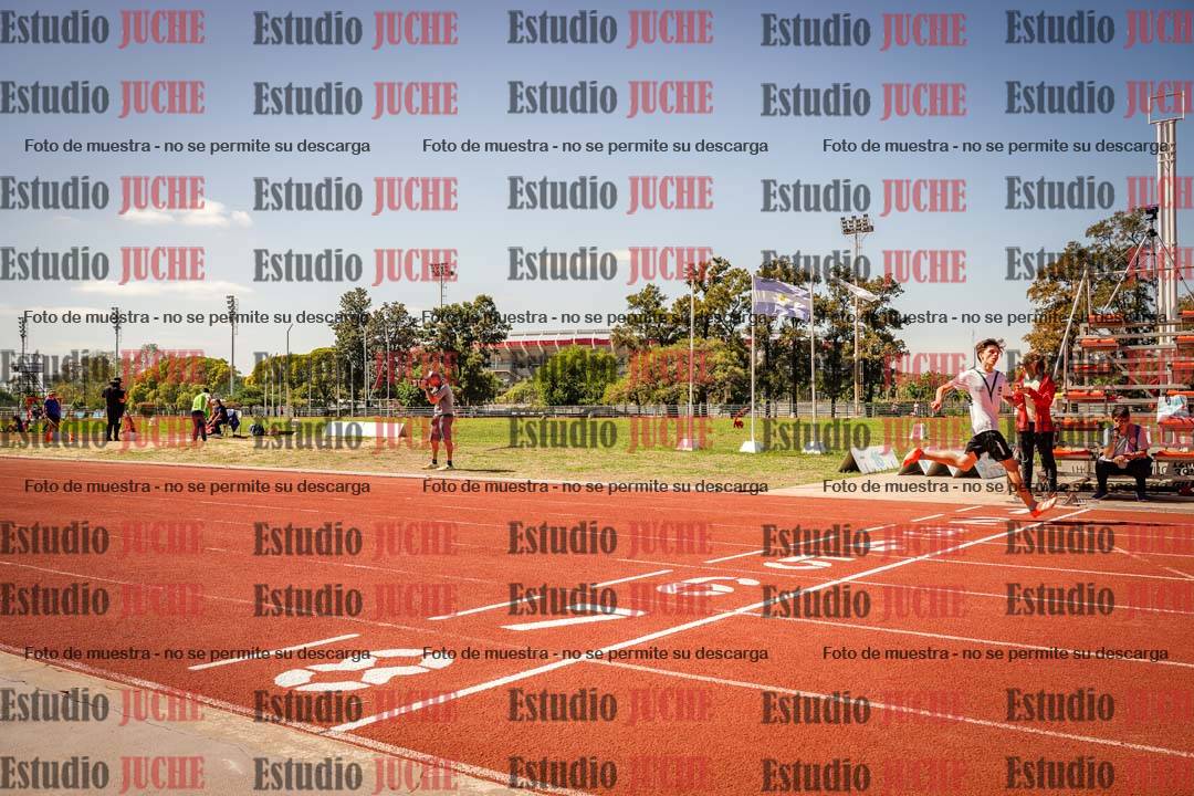 Fotos de los 400 m llanos de varones