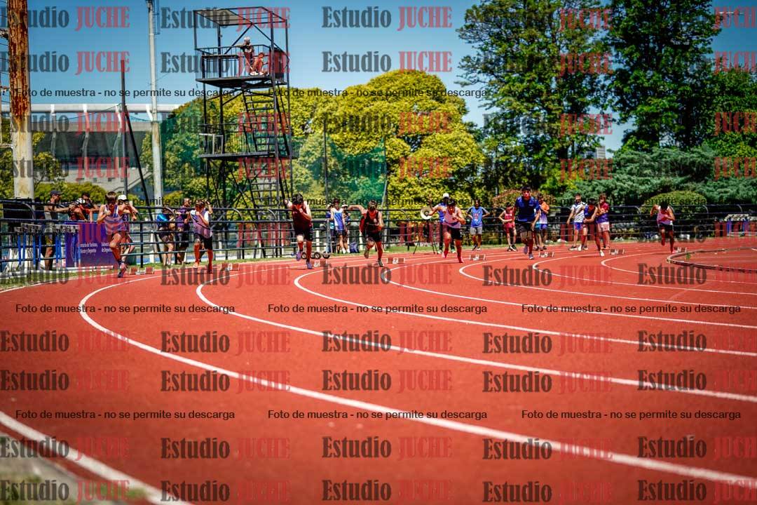 Fotos de los 150 m llanos de varones