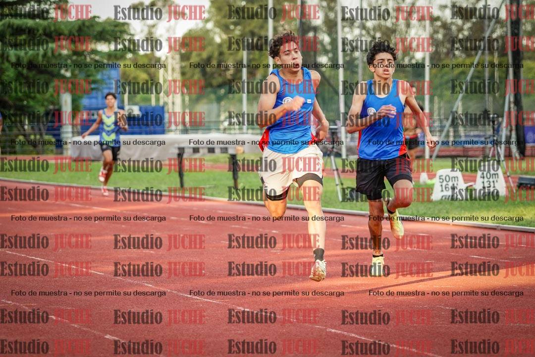 Fotos de los 400 m llanos de varones