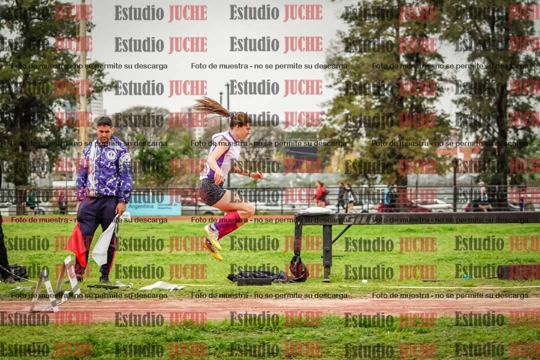 Fotos del salto triple de mujeres y varones - todas las tablas