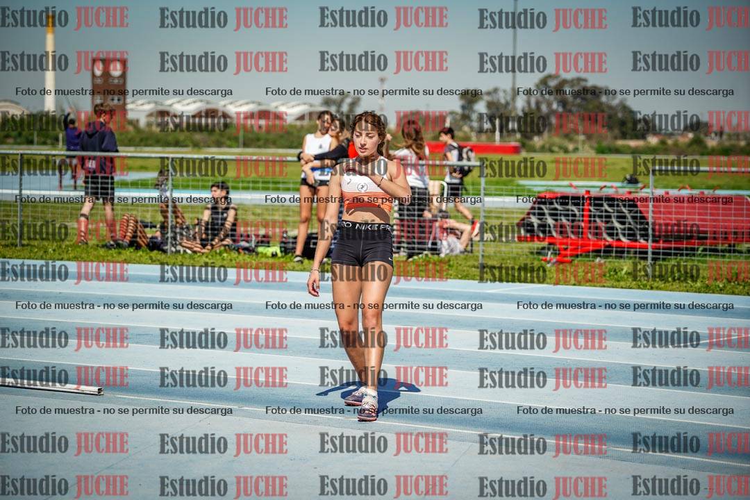 Fotos del salto en alto de mujeres