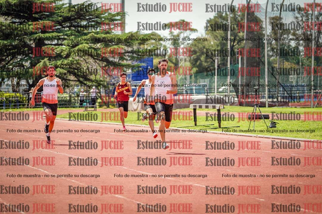 Fotos de los 400 m llanos de varones