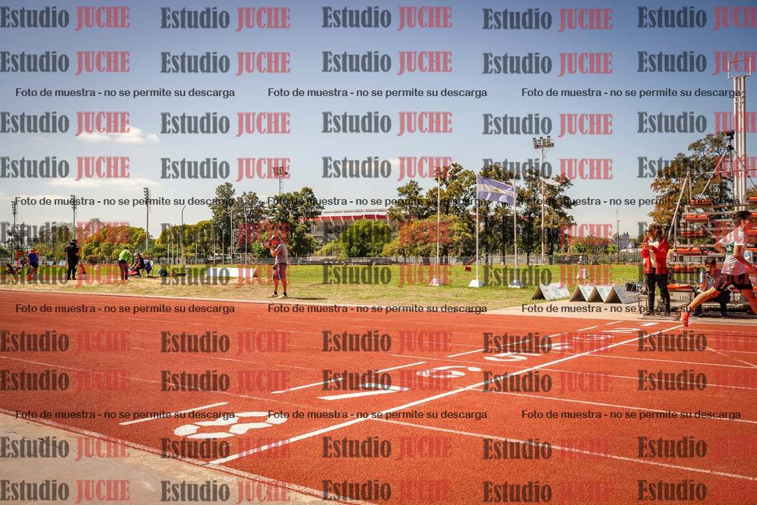 Fotos de los 400 m llanos de varones