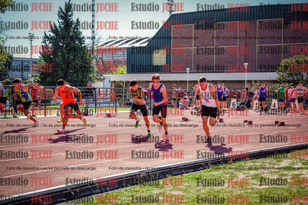Fotos de los 100 m llanos de varones