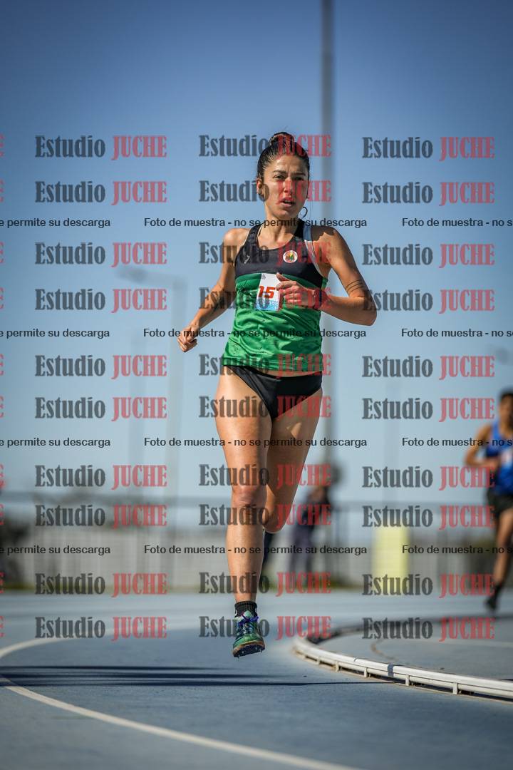 Fotos de los 5000 m llanos de mujeres y varones