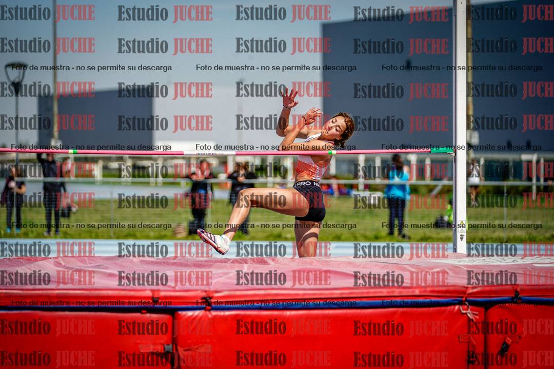 Fotos del salto en alto de mujeres