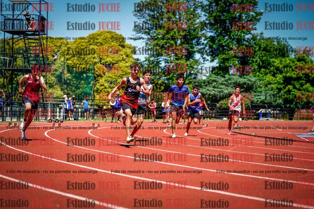 Fotos de los 150 m llanos de varones