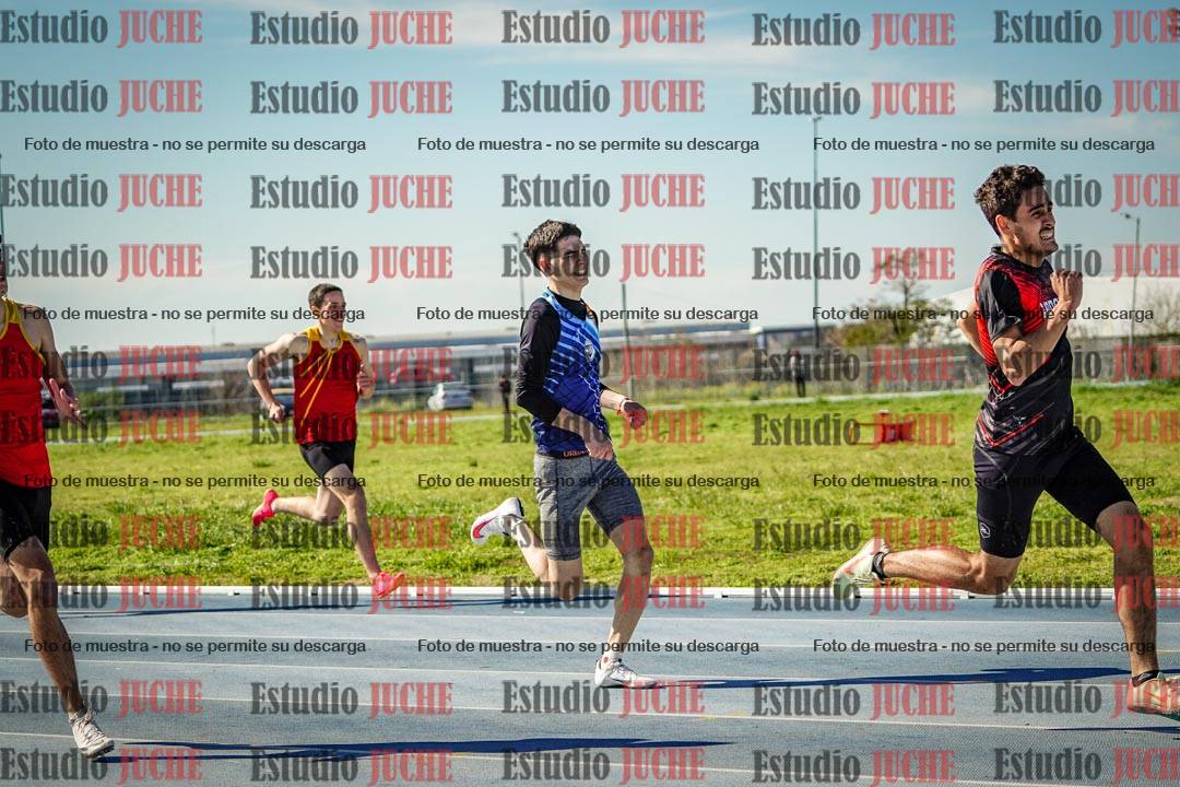 Fotos de los 400 m llanos de varones