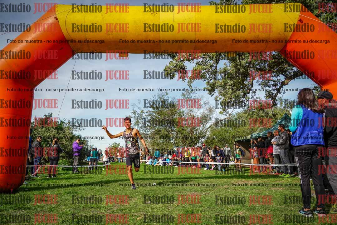 Fotos de la llegada del cross de 2000 m