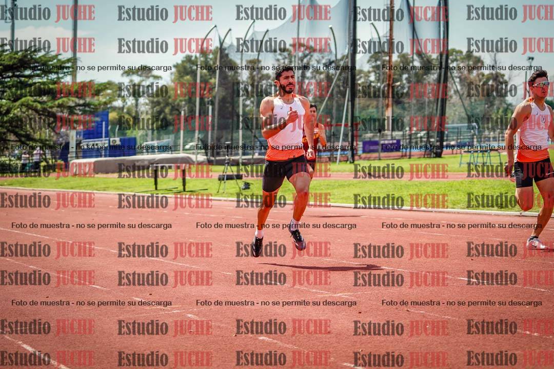 Fotos de los 400 m llanos de varones