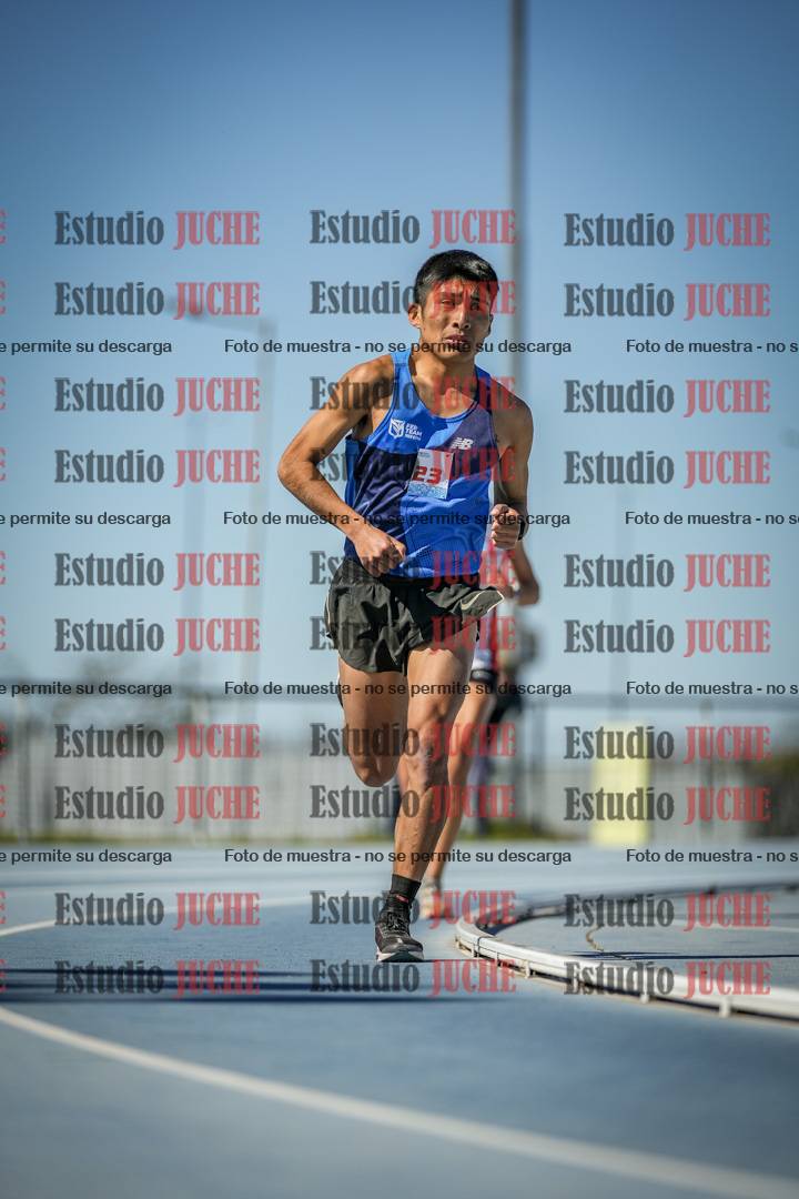 Fotos de los 5000 m llanos de mujeres y varones