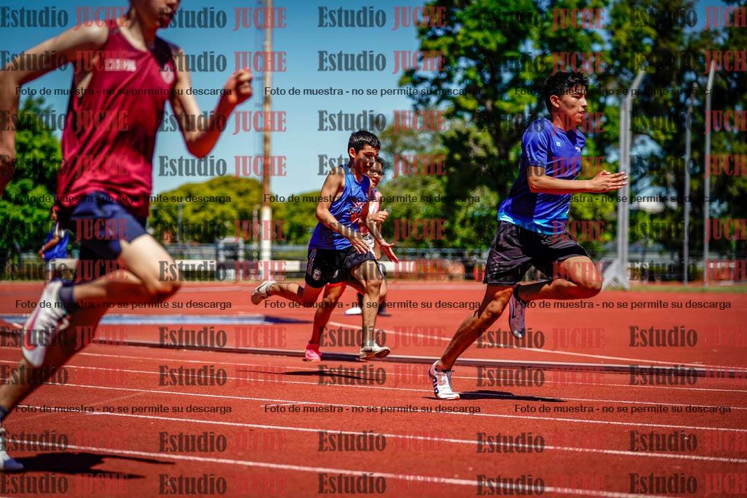 Fotos de los 150 m llanos de varones