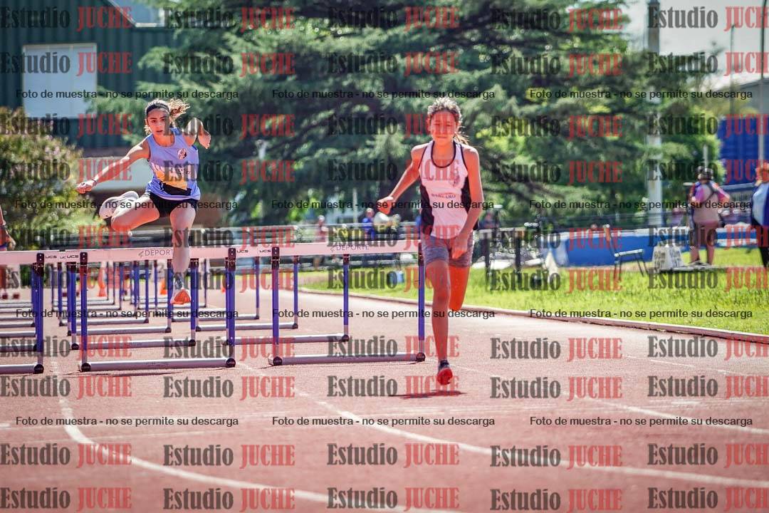 Fotos de los 80 m con vallas de mujeres