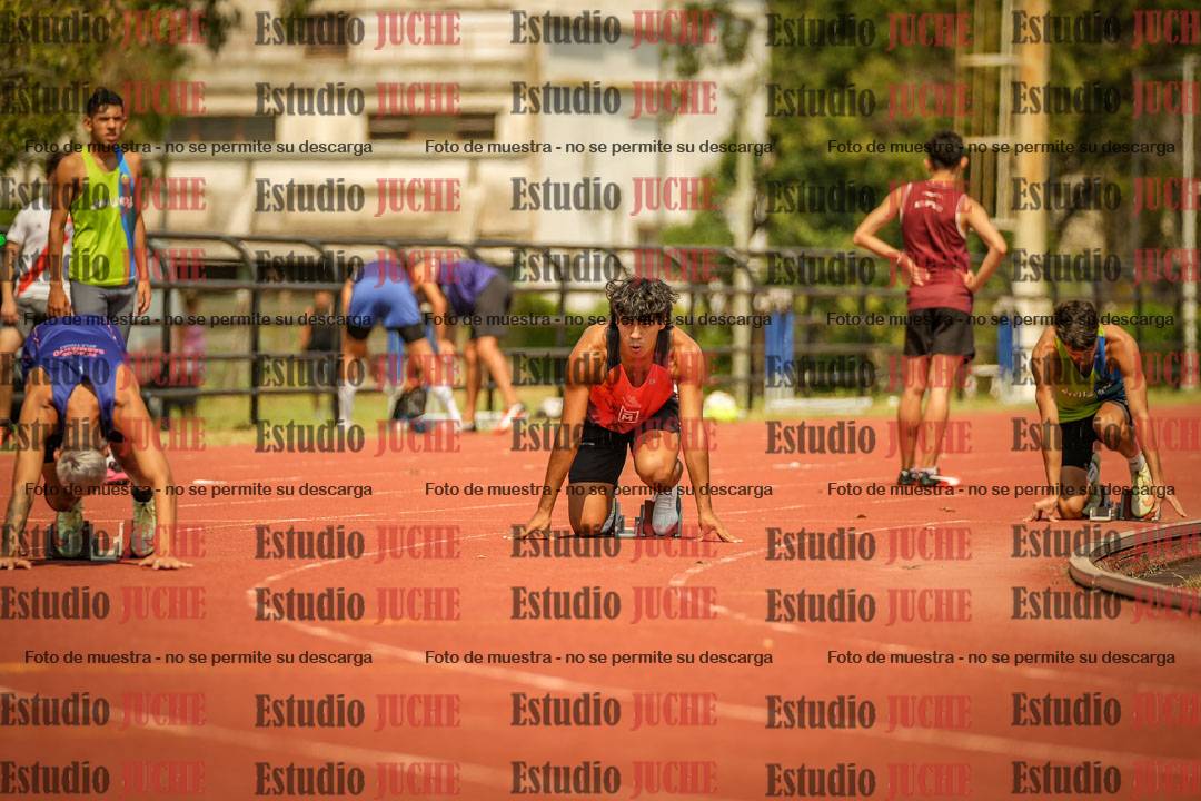 Fotos de los 200 m llanos de varones