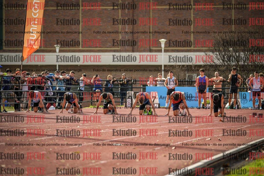 Fotos de los 100 m llanos de varones