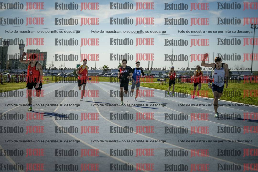Fotos de los 400 m llanos de varones