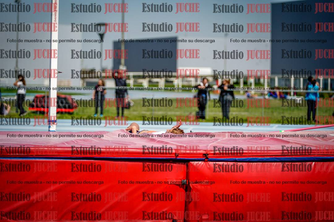 Fotos del salto en alto de mujeres