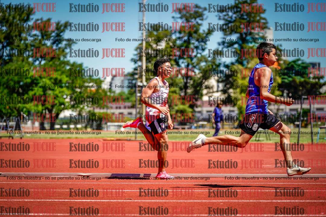 Fotos de los 150 m llanos de varones