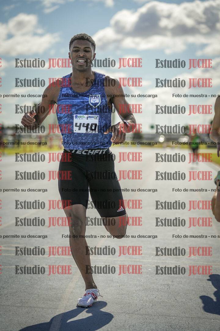 Fotos de los 800 m llanos de varones