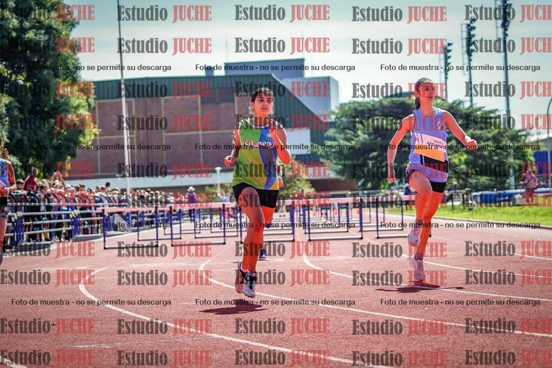 Fotos de los 80 m con vallas de mujeres