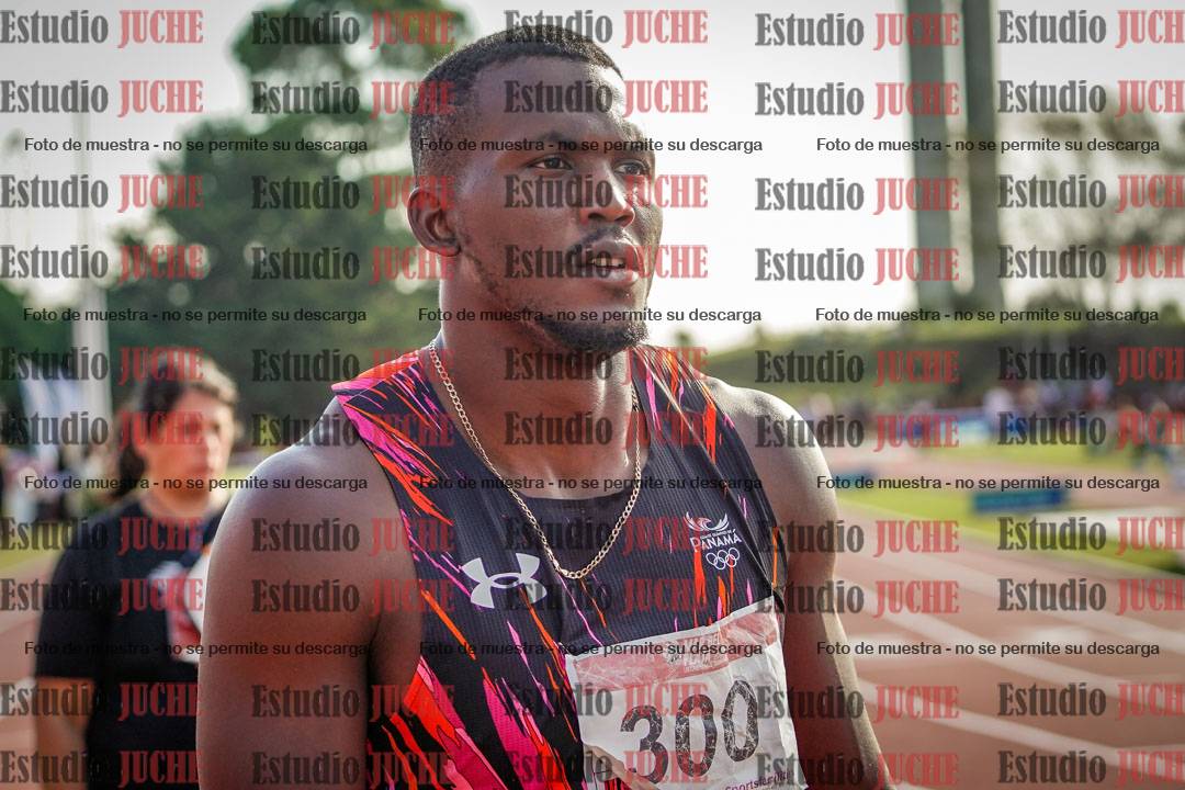 Fotos de algunos extras y podios del día 1