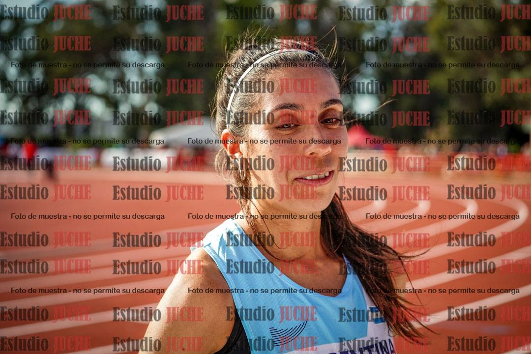Fotos de algunos extras y podios del día 2