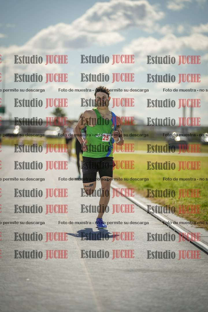 Fotos de los 800 m llanos de varones
