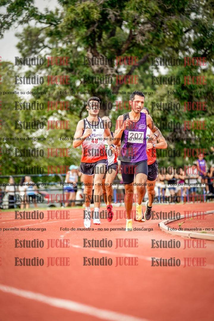 Fotos de los 3000 m llanos de varones