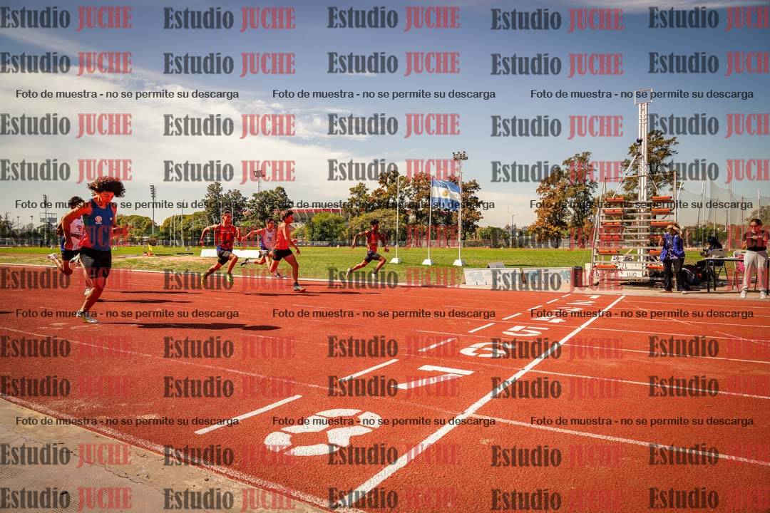 Fotos de los 100 m llanos de varones