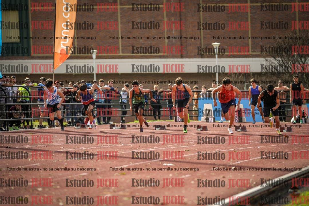Fotos de los 100 m llanos de varones