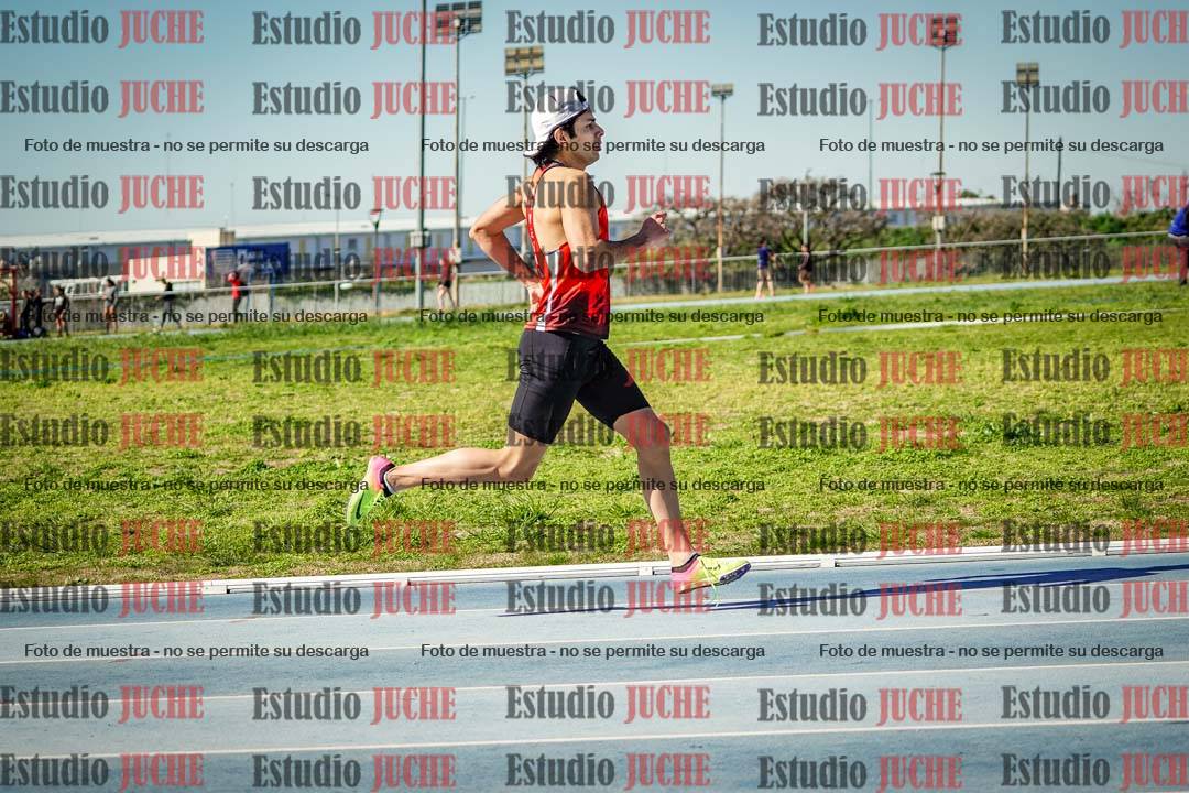 Fotos de los 400 m llanos de varones