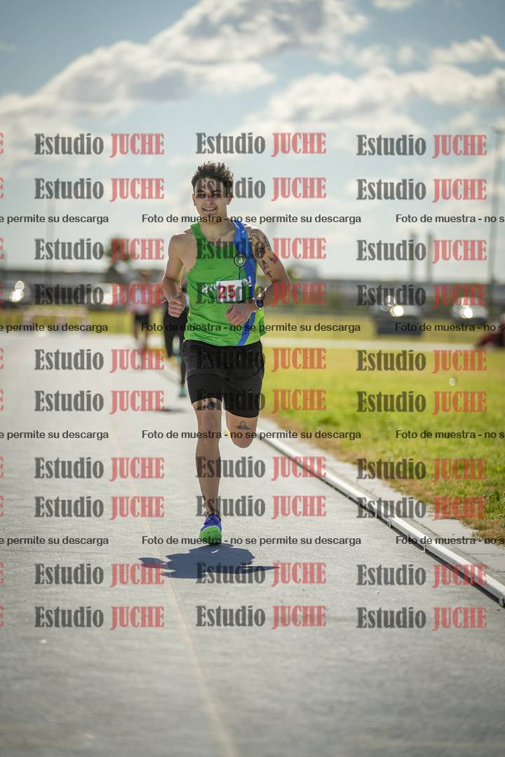 Fotos de los 800 m llanos de varones