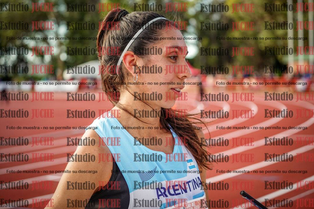 Fotos de algunos extras y podios del día 2