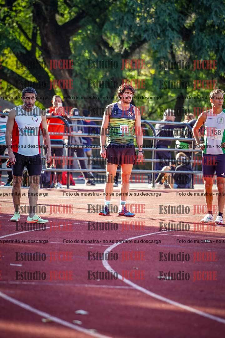 Fotos de los 800 m llanos de varones