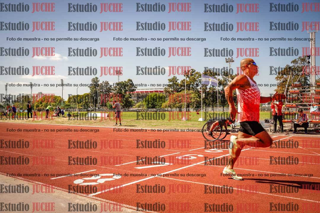 Fotos de los 400 m llanos de varones