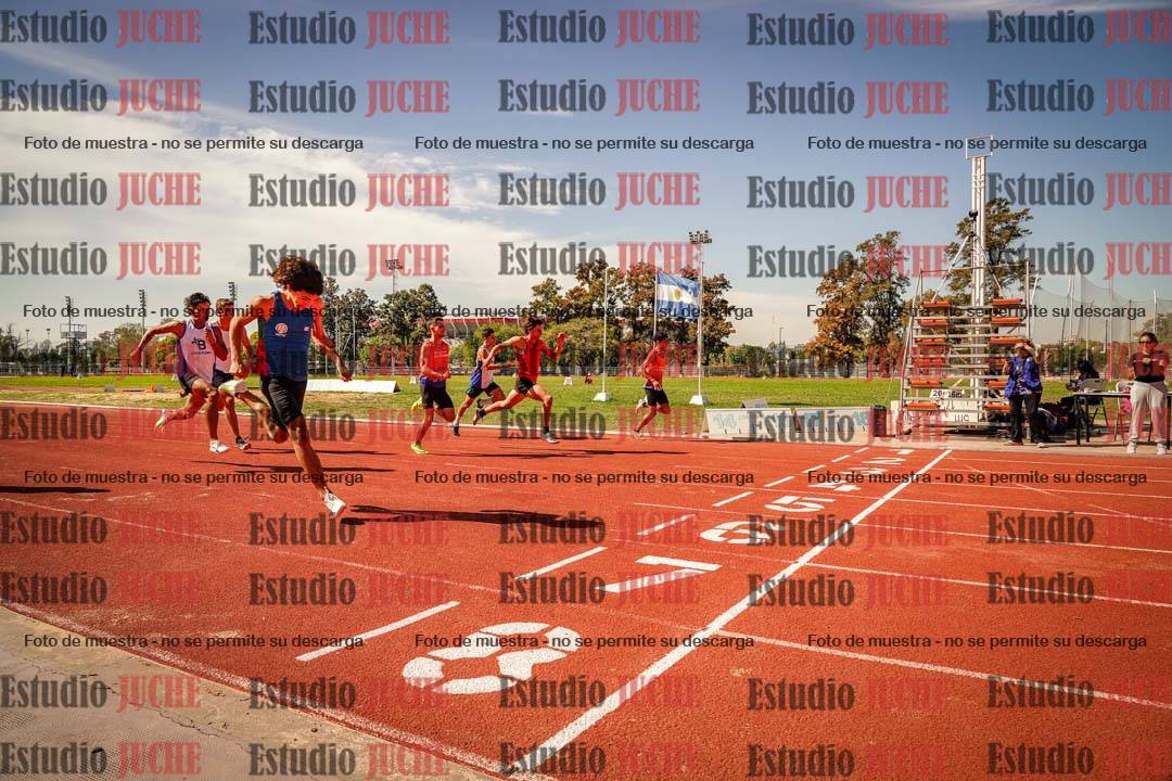 Fotos de los 100 m llanos de varones