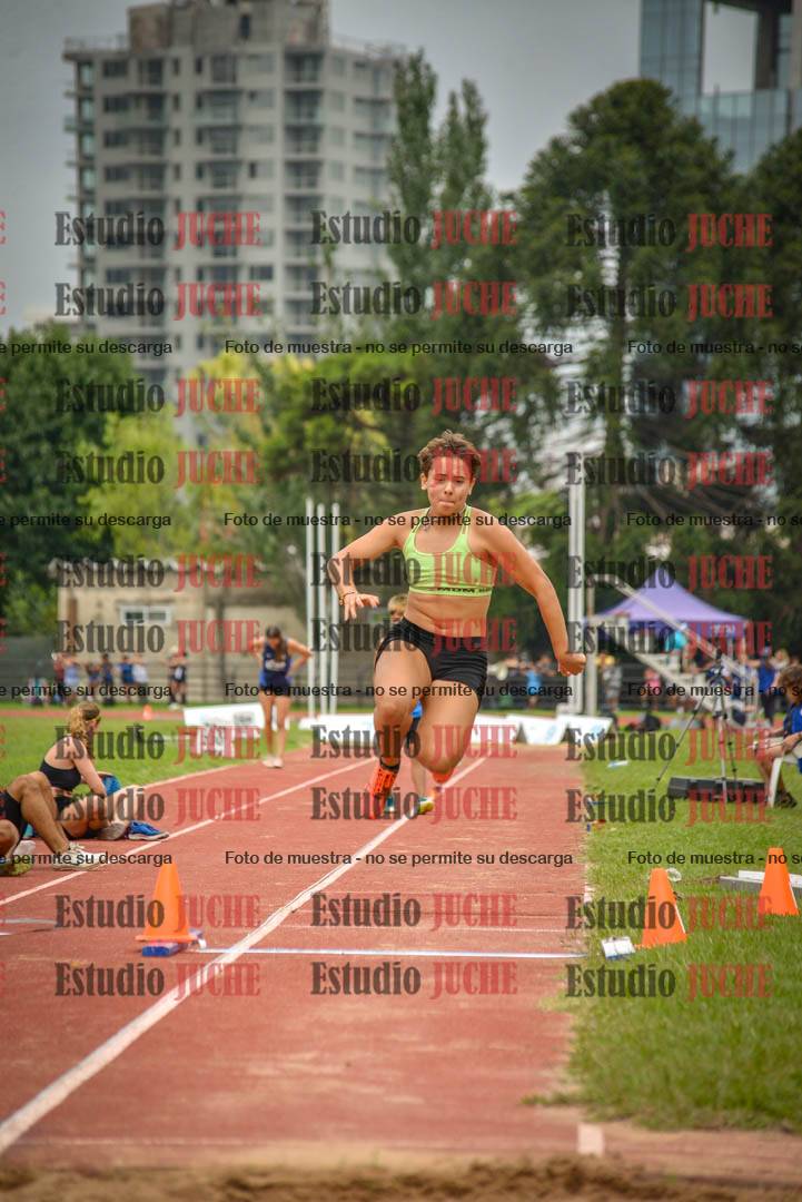 Fotos del salto triple - tabla de 8 y 10