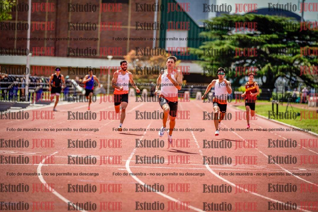 Fotos de los 400 m llanos de varones