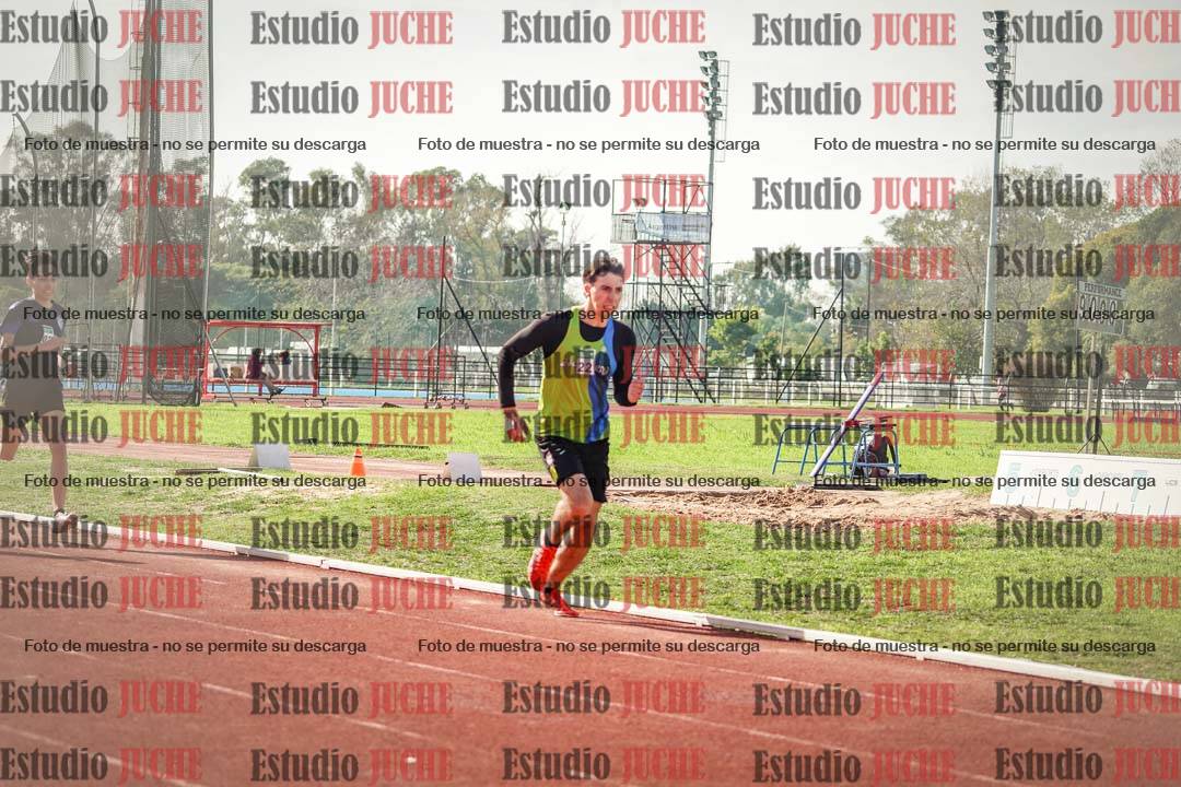Fotos de los 800 m llanos de varones