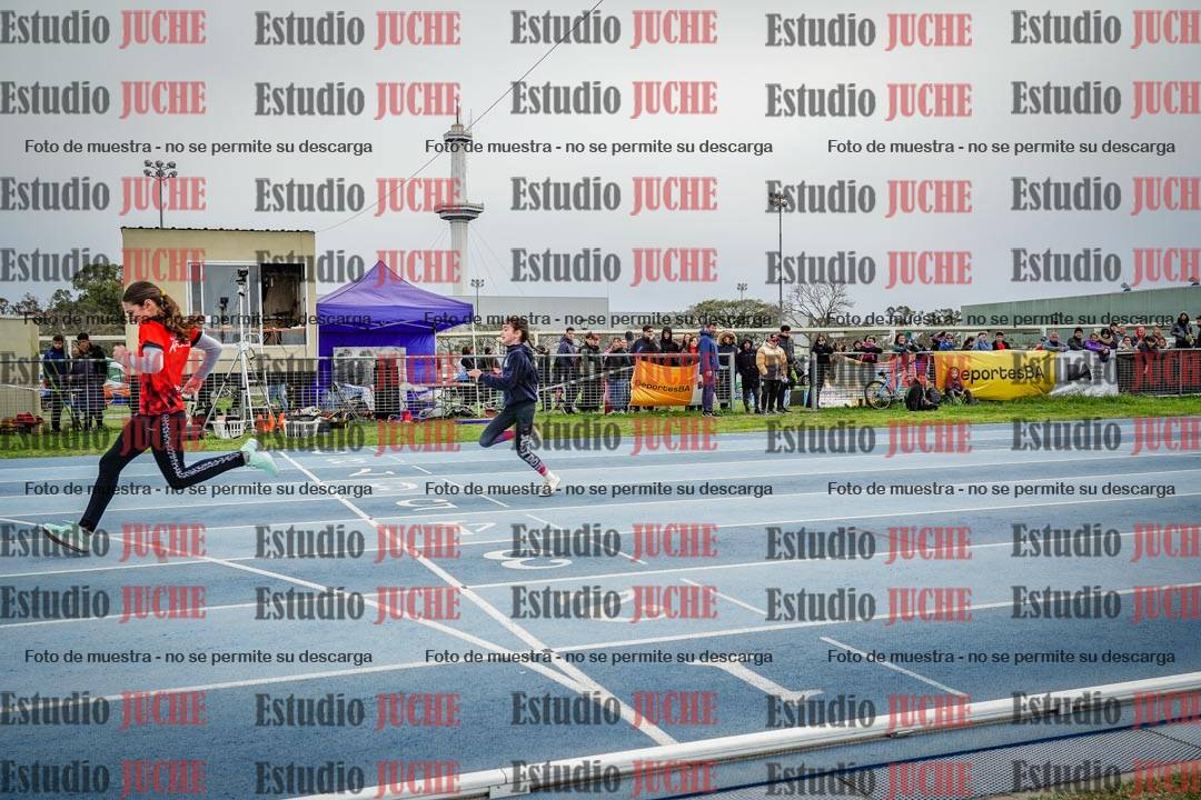 Fotos de los 50 m llanos de mujeres - U12