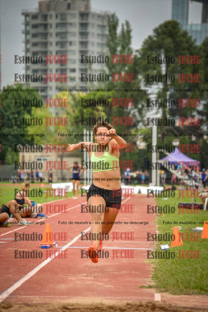 Fotos del salto triple - tabla de 8 y 10