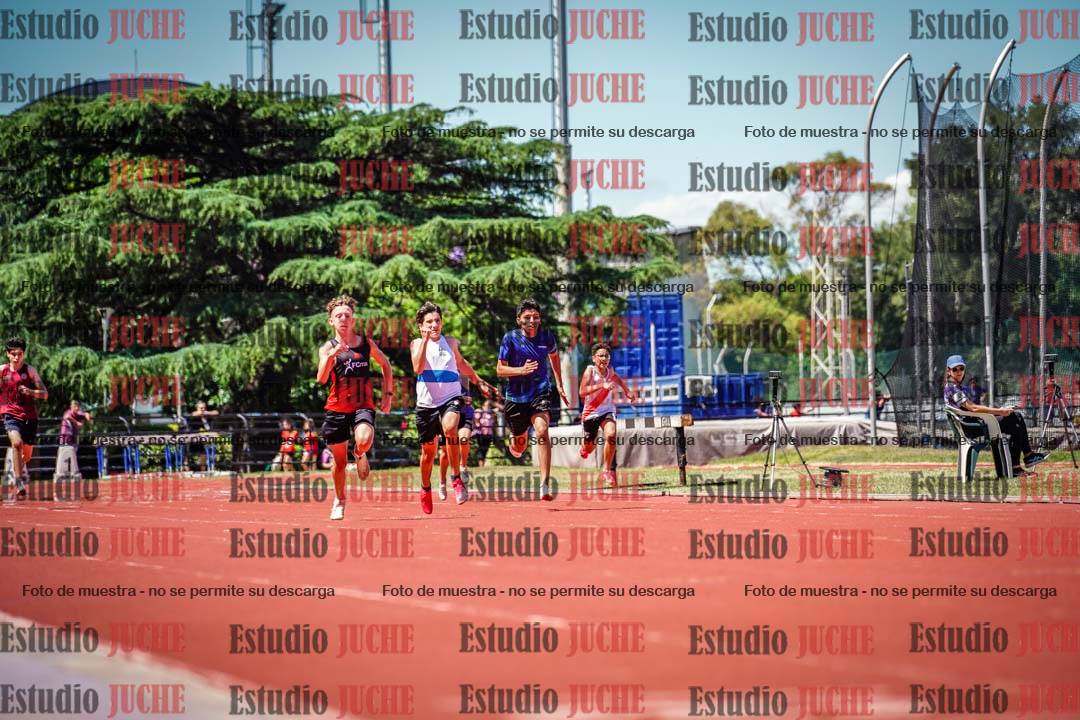 Fotos de los 150 m llanos de varones