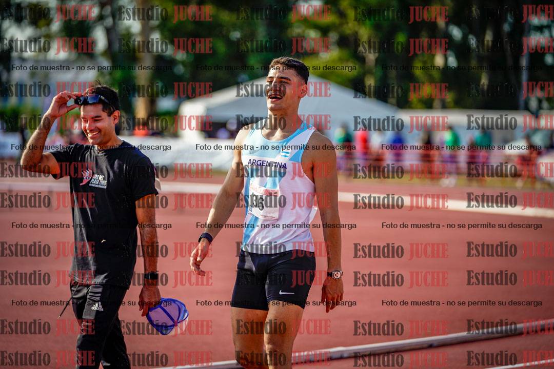 Fotos de algunos extras y podios del día 1
