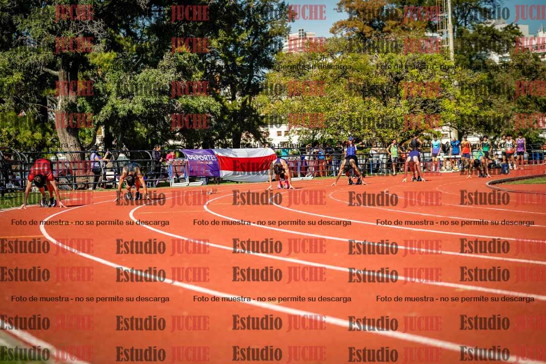 Fotos de los 200 m llanos de varones